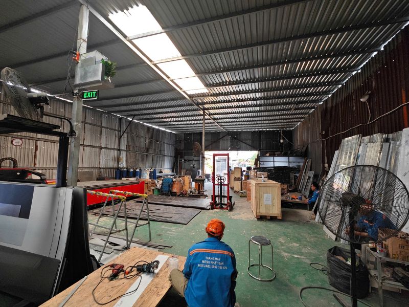 nhà xưởng công ty thang máy Mitsubishi Nhật Bản 2